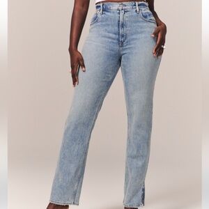 Abercrombie Curve Love Ultra High Rise 90s Straight Jean